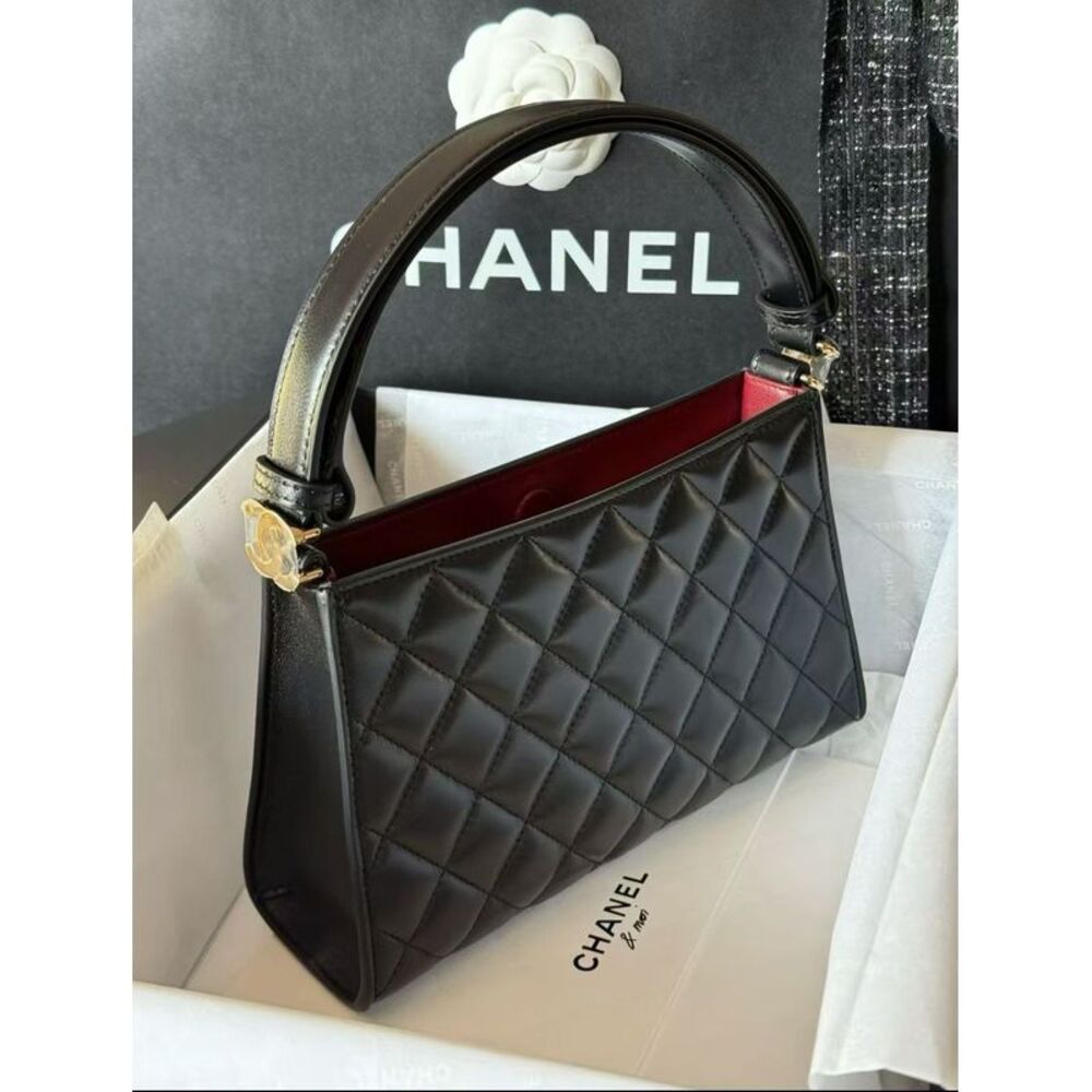 Chanel Women Pre-Loved Bag Brand New Condition